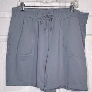 Mondetta Active Women’s Bermuda shorts - Tradewinds - Size XL